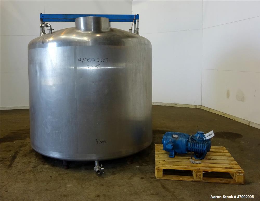 Used Mixing Tank, 1,500 Gallon, 304 Stainless Steel, Vertical.