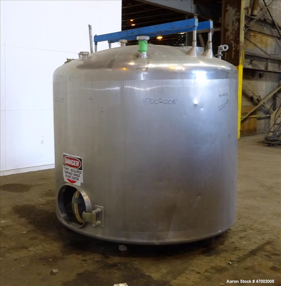 Used- Mixing Tank, 1,500 Gallon, 304 Stainless Steel, Vertical.