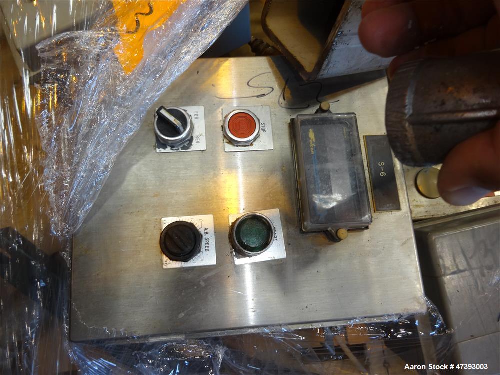 Used Mixing Tank, Approximate 2,000 Gallon, 304 Stainless Steel, Vertical.