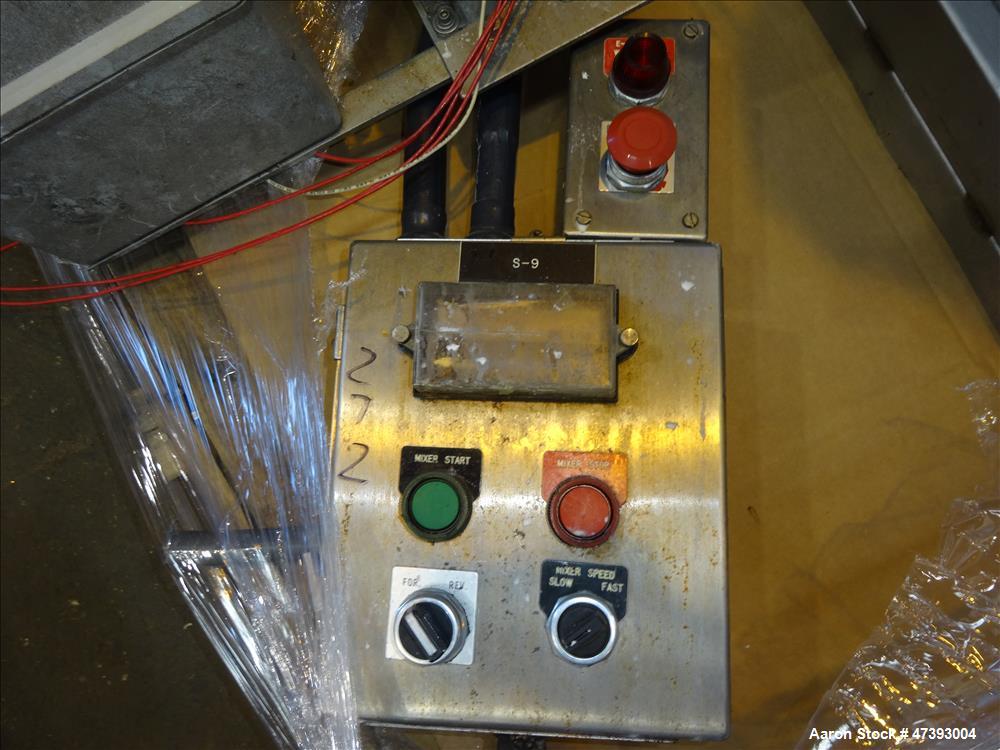 Used Mixing Tank, Approximate 2,000 Gallon, 304 Stainless Steel, Vertical.
