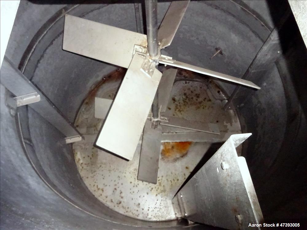 Used Mixing Tank, Approximate 2,000 Gallon, Stainless Steel, Vertical.