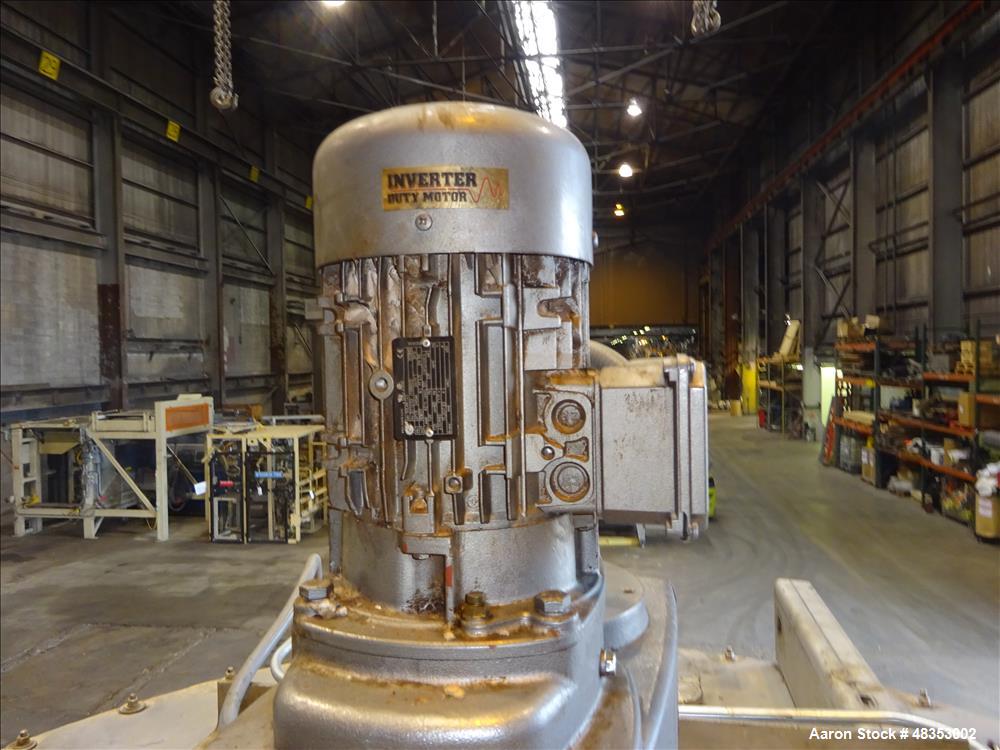 Used Tank, Approximately 1,700 Gallon, 304 Stainless Steel, Vertical.