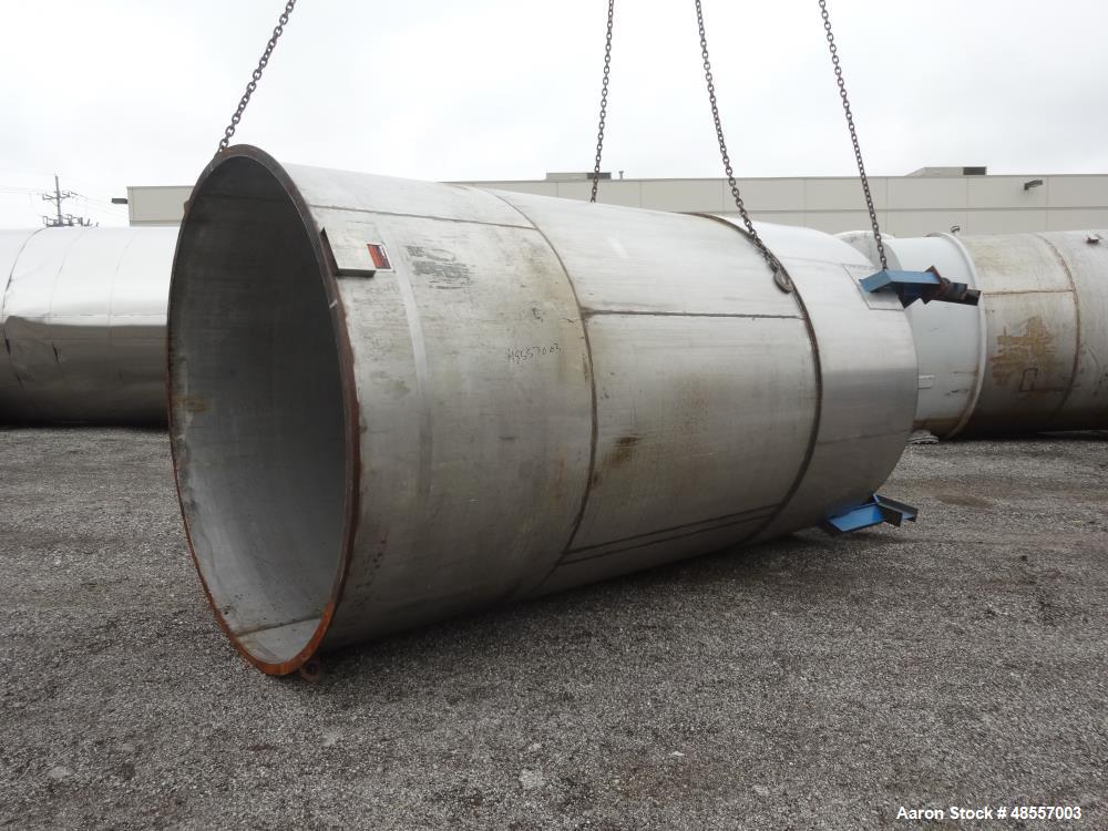 Used Areco Tank, Approximately 4800 Gallon, 304 Stainless Steel, Vertical.