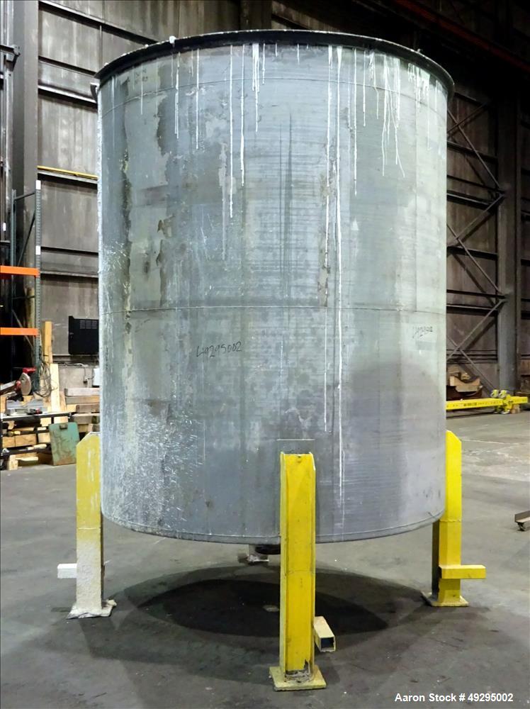 Used Tank, Approximate 2,900 Gallon, 304 Stainless Steel, Vertical