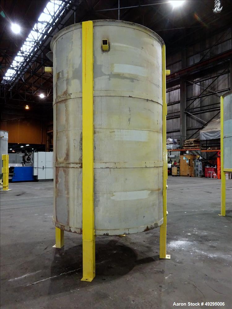 Used- Tank, Approximate 2,500 Gallon, 304 Stainless Steel, Vertical