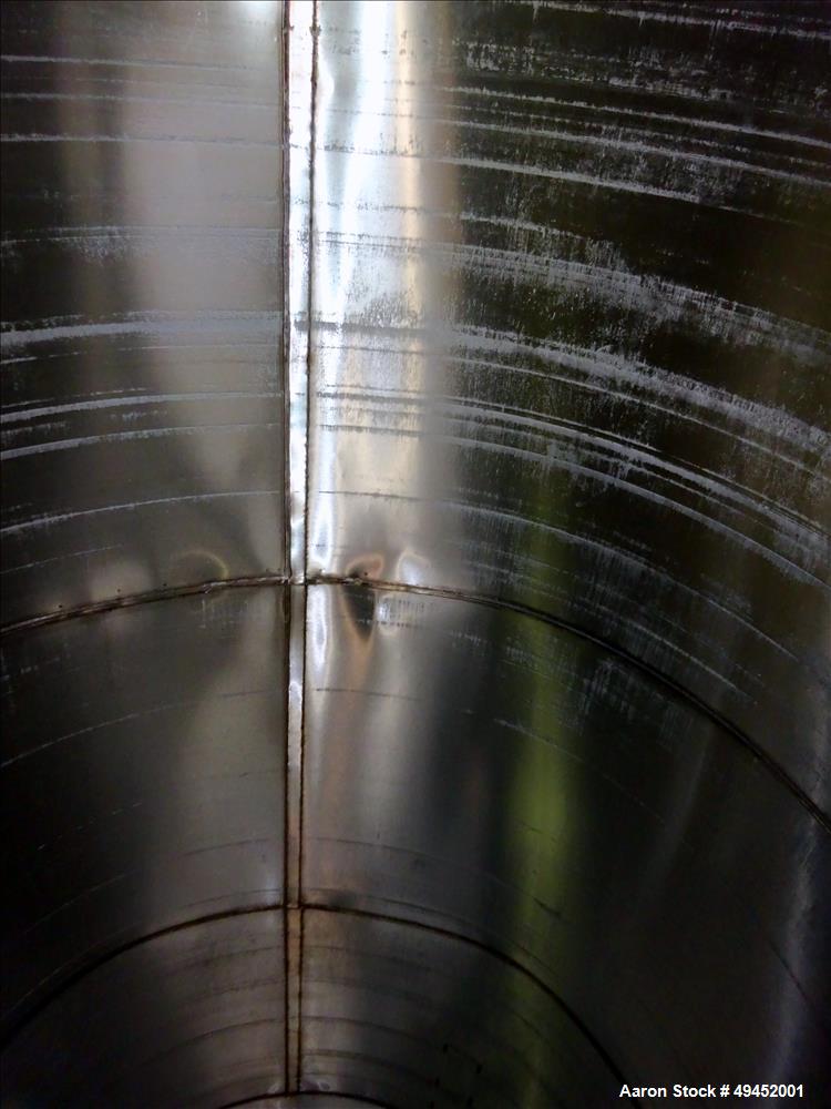 Used- Tank, Approximate 2,500 Gallon, 304 Stainless Steel, Vertical.