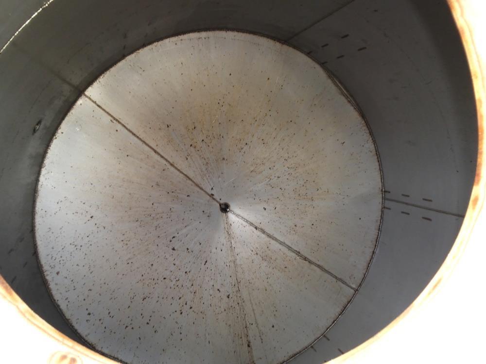 Used- Tank, Approximate 2250 Gallon, Stainless Steel, Vertical.