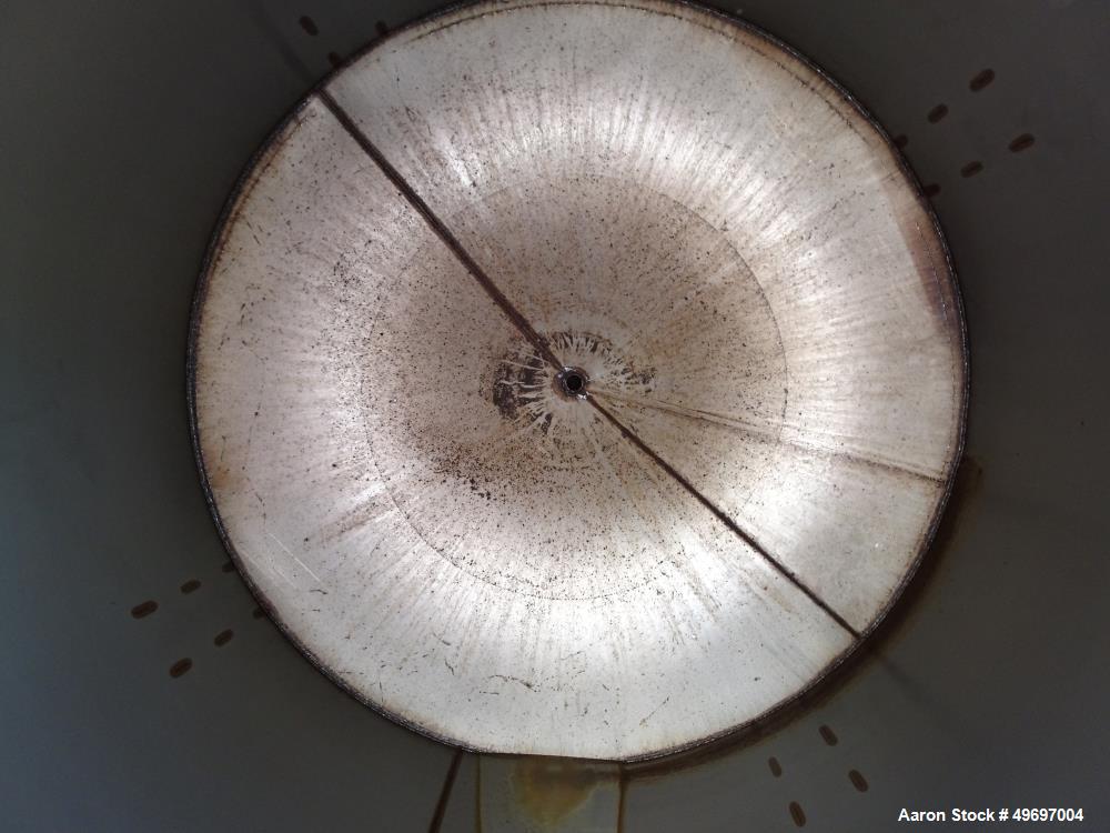 Used Tank, Approximate 1500 Gallon, Stainless Steel, Vertical.