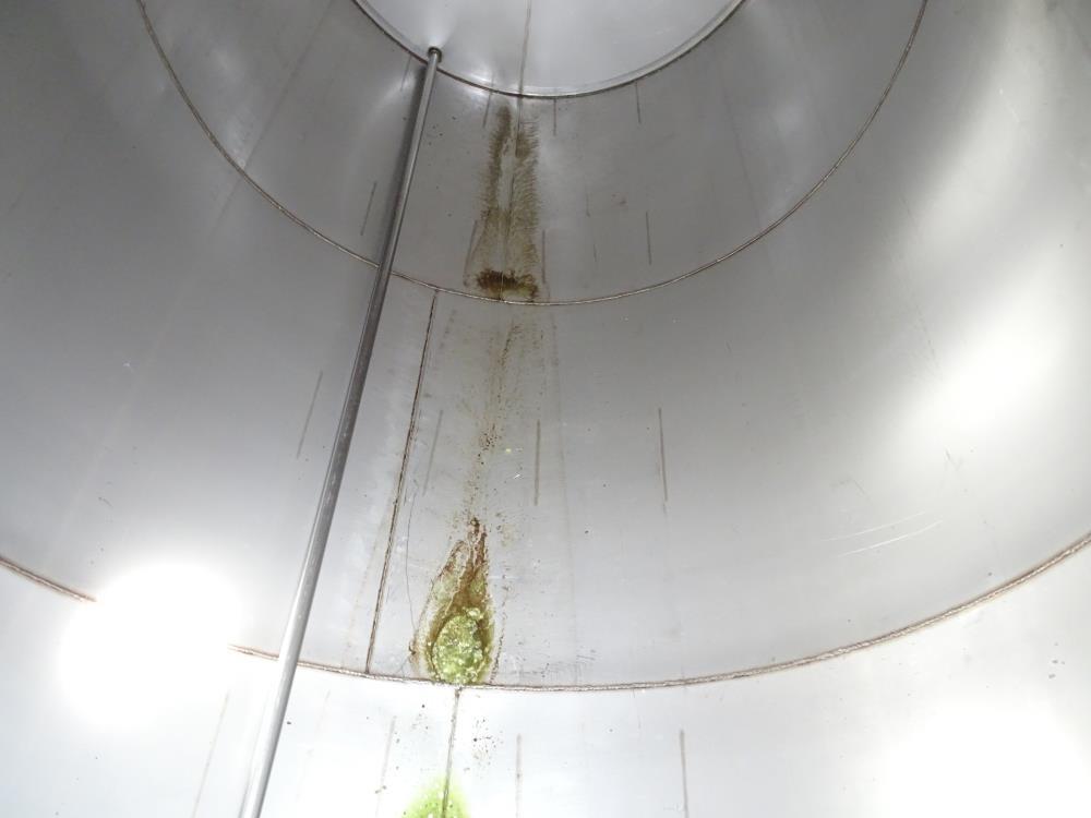 Used Tank, Approximate 2400 Gallon, Stainless Steel, Horizontal.