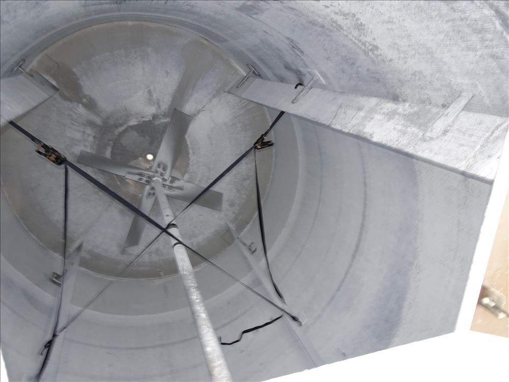 Used Bright Sheet Metal Tank, Approximately 4,000 Gallon, 304 Stainless Steel