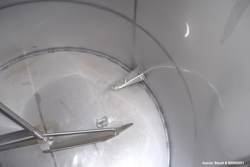 Used Tank, Approximate 2000 Gallon, Stainless Steel, Vertical.