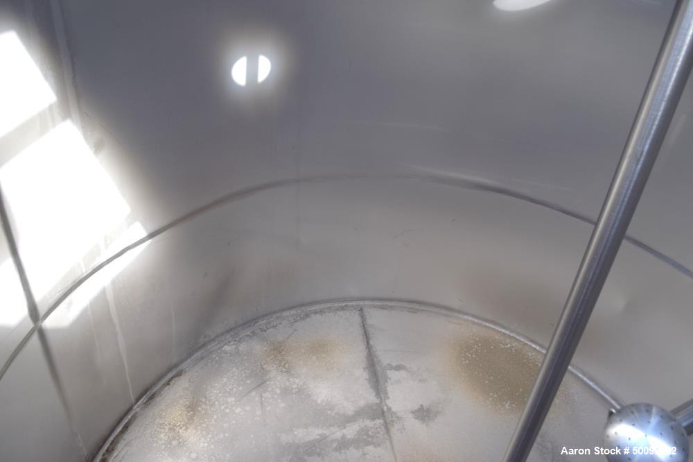 Used Tank, Approximate 2000 Gallon, Stainless Steel, Vertical.