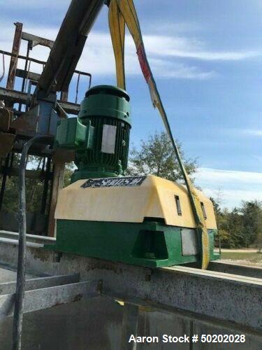 Used 2500 Gallon Vertical Stainless Steel Mix Tank