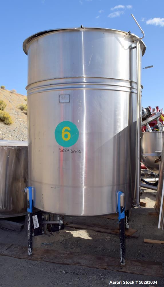 Used- San-I-Tanks Tank, Approximately 1,000 Gallon, Stainless Steel. 