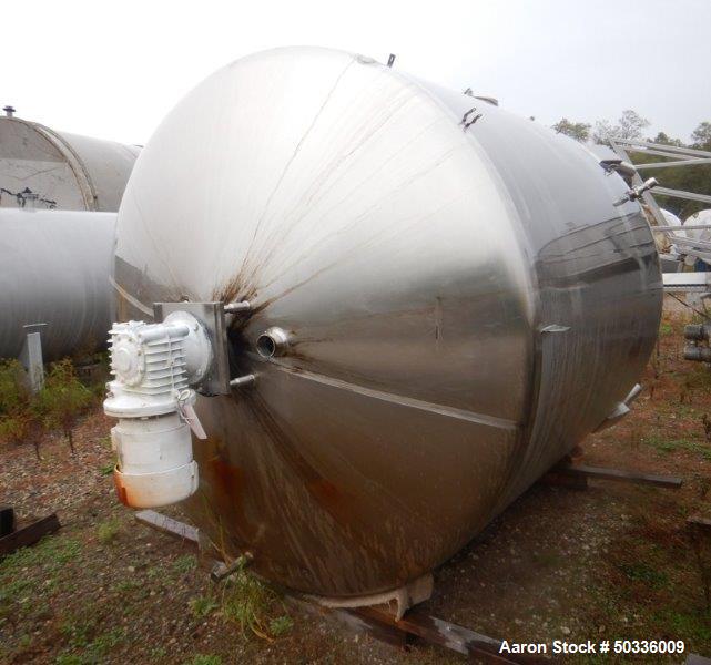 Used Cherry Burrell Mix Tank, Approximately 1,700 Gallon, Stainless Steel. Approximate 84" diameter x 75" straight side, dished top and bottom. Top center-mounted agitator driven by a 2 hp, 3/60/230/...