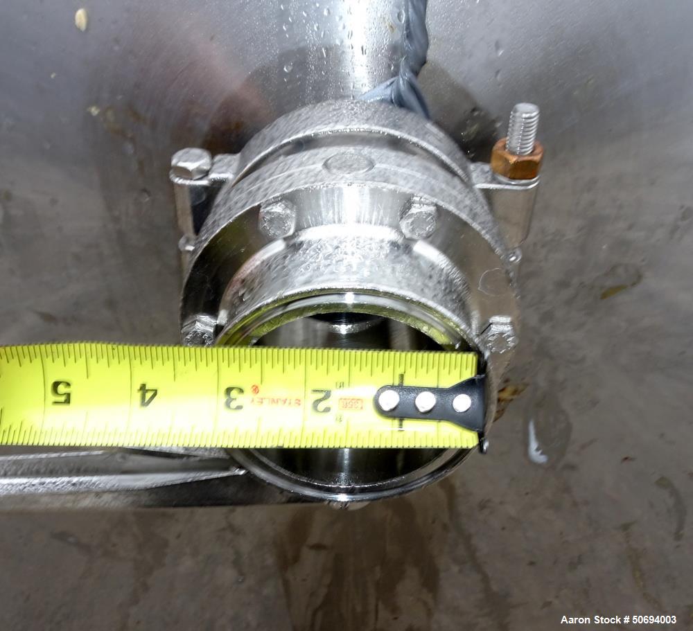 Used Tank, 2300 Gallon, 316 Stainless Steel, Vertical.