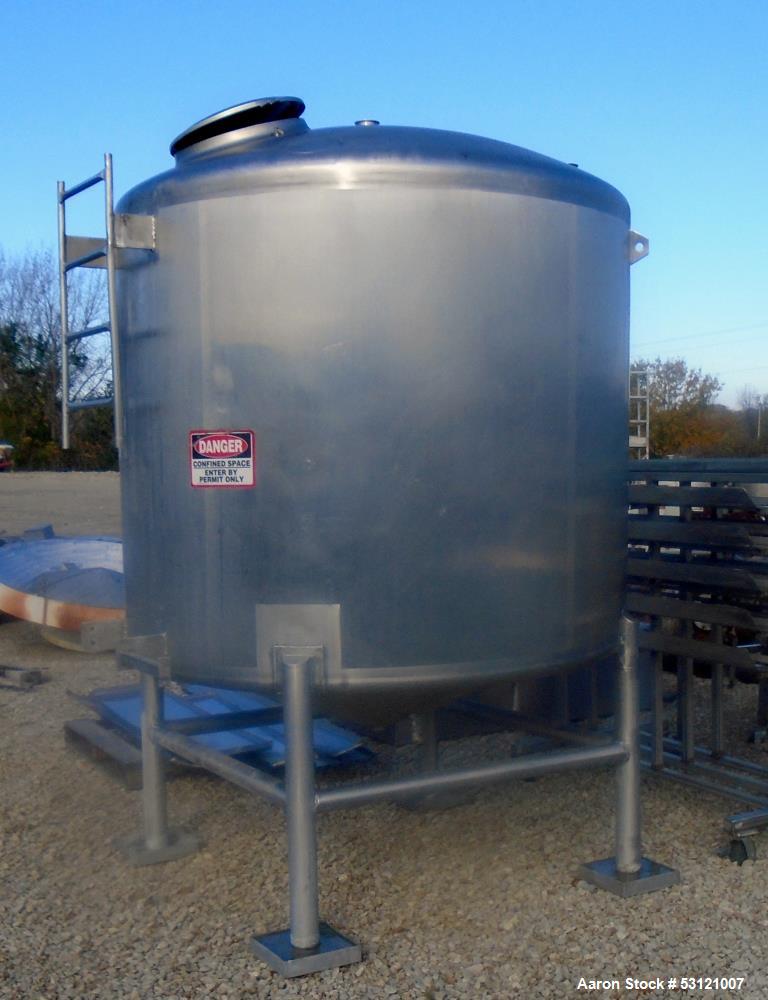 Stainless Steel Tank, Approximate 1,000 Gallon