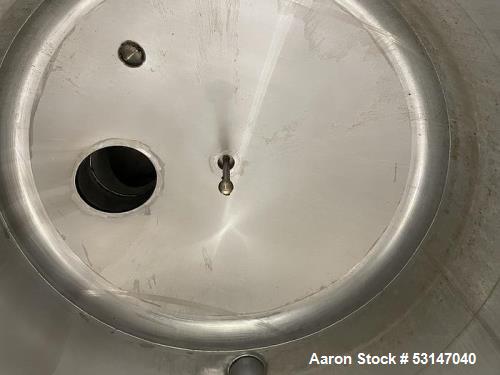 L&A Process Systems Inc. 2,000 Gallon 304 Stainless Steel Tank.