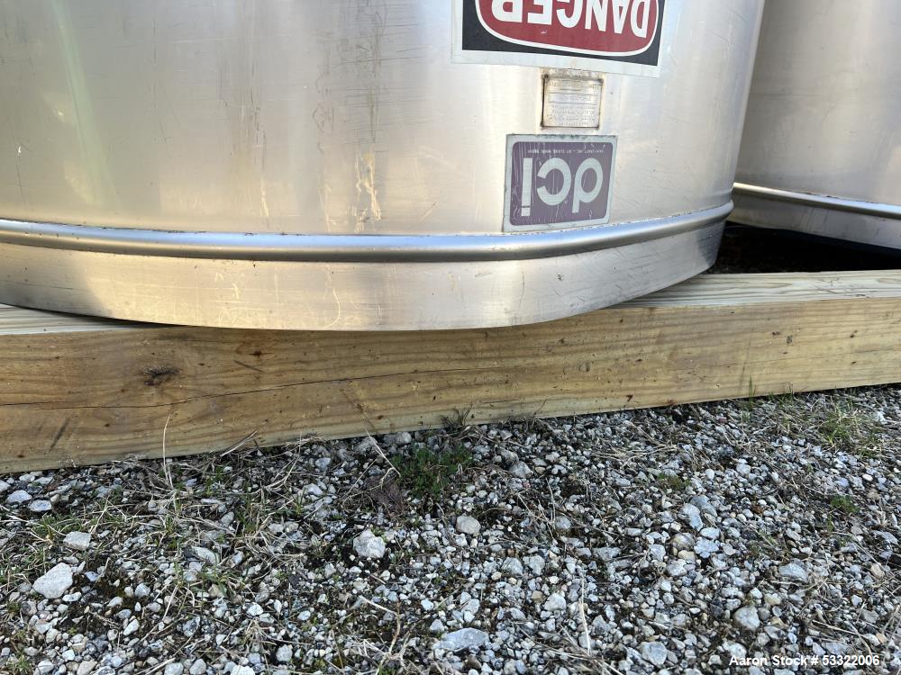 DCI 1,000 Gallon Stainless Steel Tank