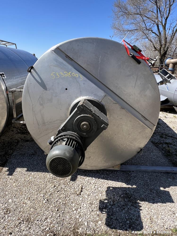 1,200 Gallon Stainless Steel Agitated Tank