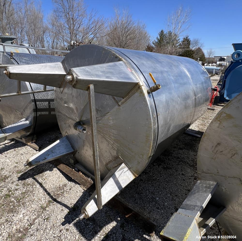 1,200 Gallon Stainless Steel Mix Tank