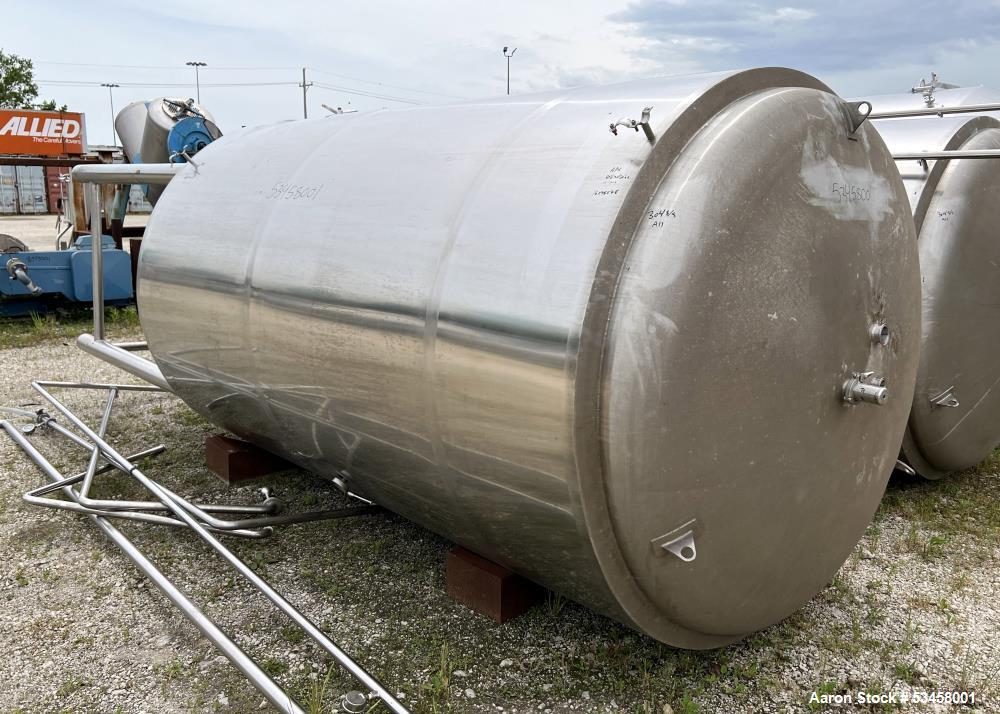 Brew Tank, Approximately 2000 Gallons Capacity, 304 Stainless Steel