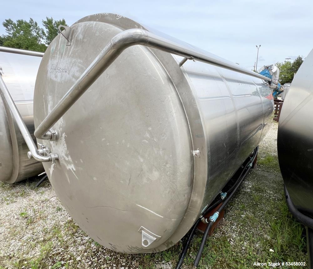 Brew Tank, Approximately 2000 Gallons Capacity, 304 Stainless Steel
