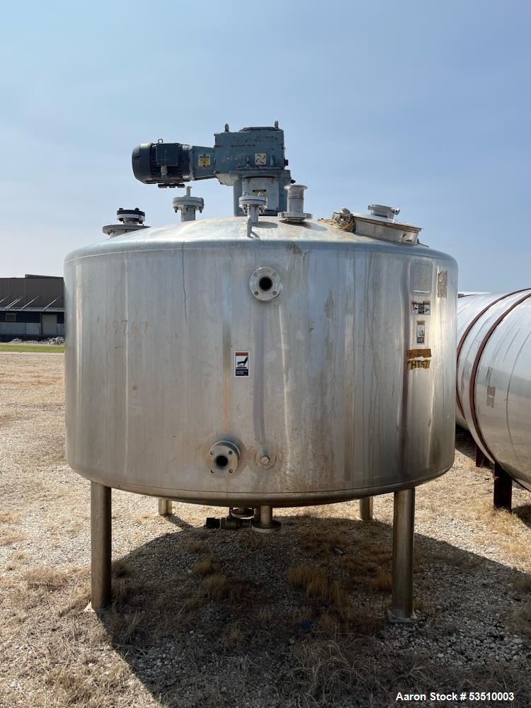 Walker Stainless 1,500 Gallon Mix Tank