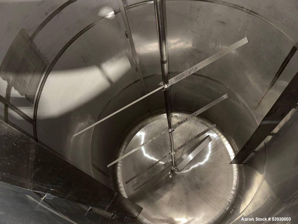 Used ICCNW Single wall stainless steel mixing tank, 90IN diameter x 12FT high, 4,224 Gallon capacity, (TK 334), 4 blade agitator with 3HP drive, mounted on load cells (West 1)