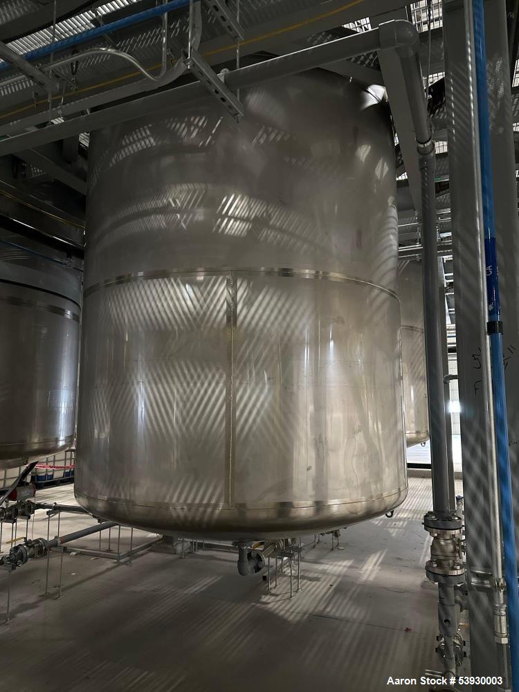 Used ICCNW Single wall stainless steel mixing tank, 90IN diameter x 12FT high, 4,224 Gallon capacity, (TK 334), 4 blade agitator with 3HP drive, mounted on load cells (West 1)