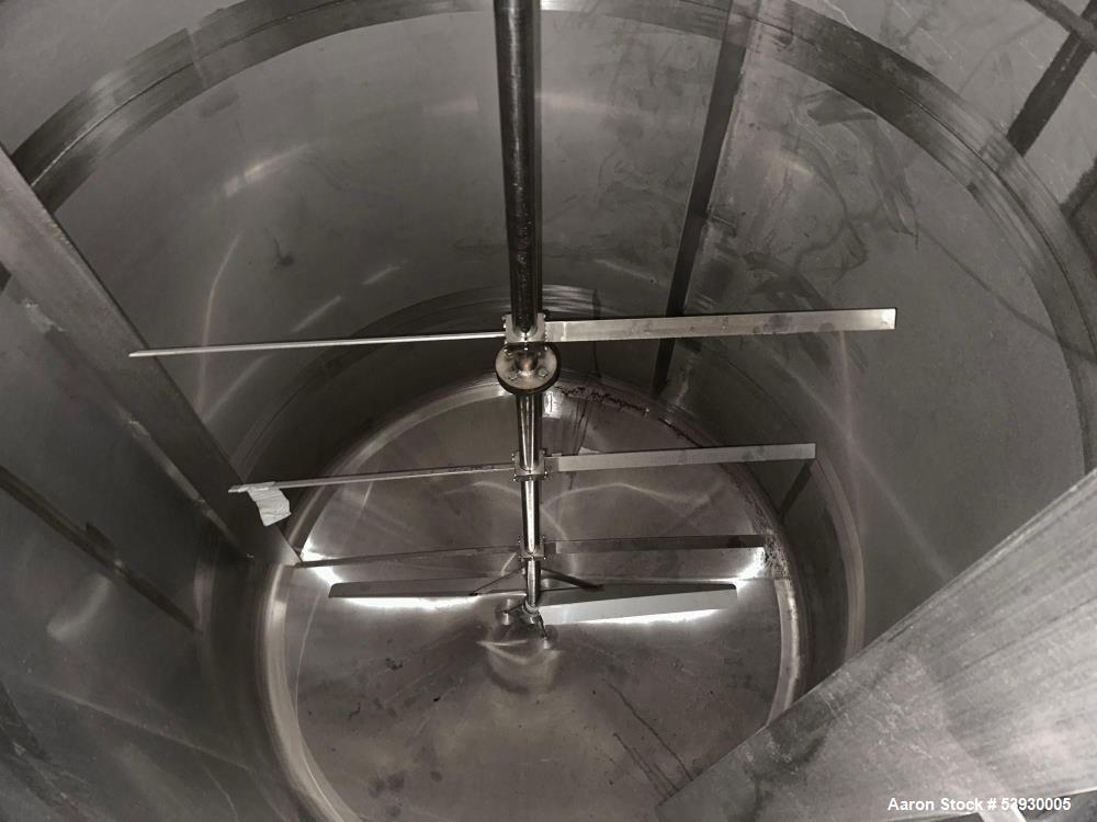 Used ICCNW Single wall 316 stainless steel mixing tank, 99IN. diameter x 11FT high, 4,605 gallon capacity, (TK 209 / 26817), 4 blade agitator with 5HP drive, mounted on (2) load cells (only 2/4 insta...