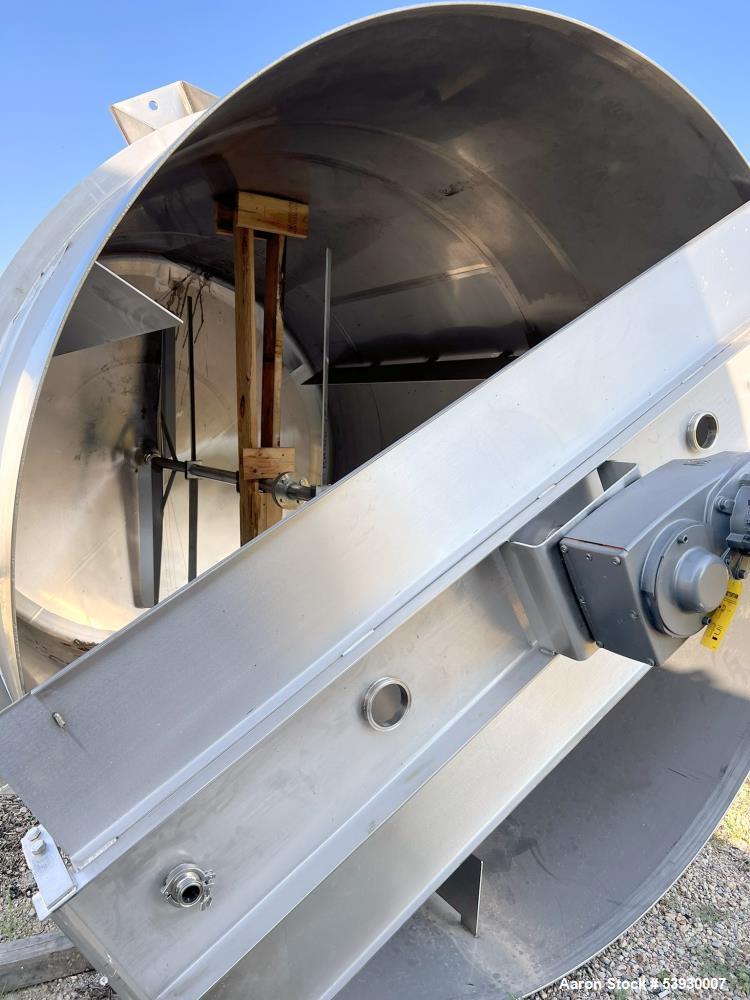 ICC Northwest Vertical 316L SS Mixing Tank – 4,605 Gallon, Agitated for Sale