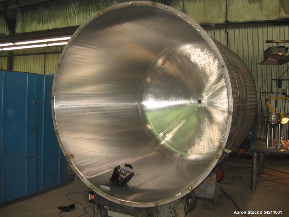 Unused 4,000-Gallon Stainless Steel Storage Tank | Type 316 SS | Dished Top & Bottom | 108" Dia x 108" H | Atmospheric | Manway & Flanged Fittings