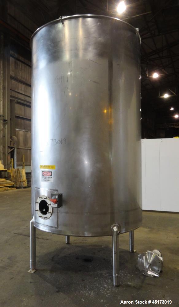 Used A & B Process Systems Tank, Approximately 2000 Gallons, 304 Stainless Stee