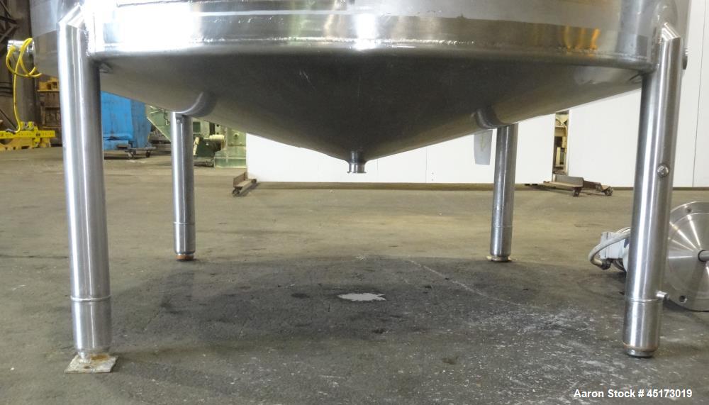 Used A & B Process Systems Tank, Approximately 2000 Gallons, 304 Stainless Stee