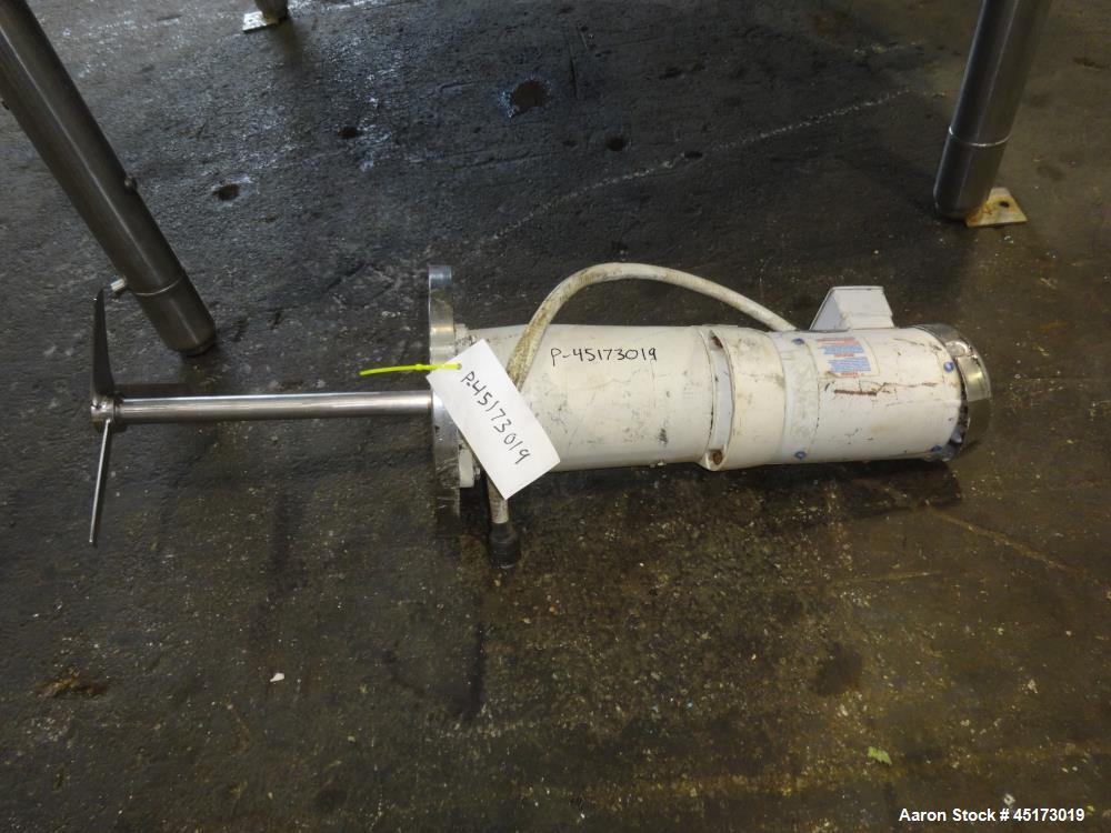 Used A & B Process Systems Tank, Approximately 2000 Gallons, 304 Stainless Stee