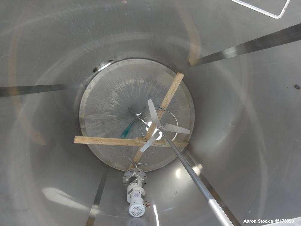 Used A & B Process Systems Tank, Approximately 2000 Gallons, 304 Stainless Stee