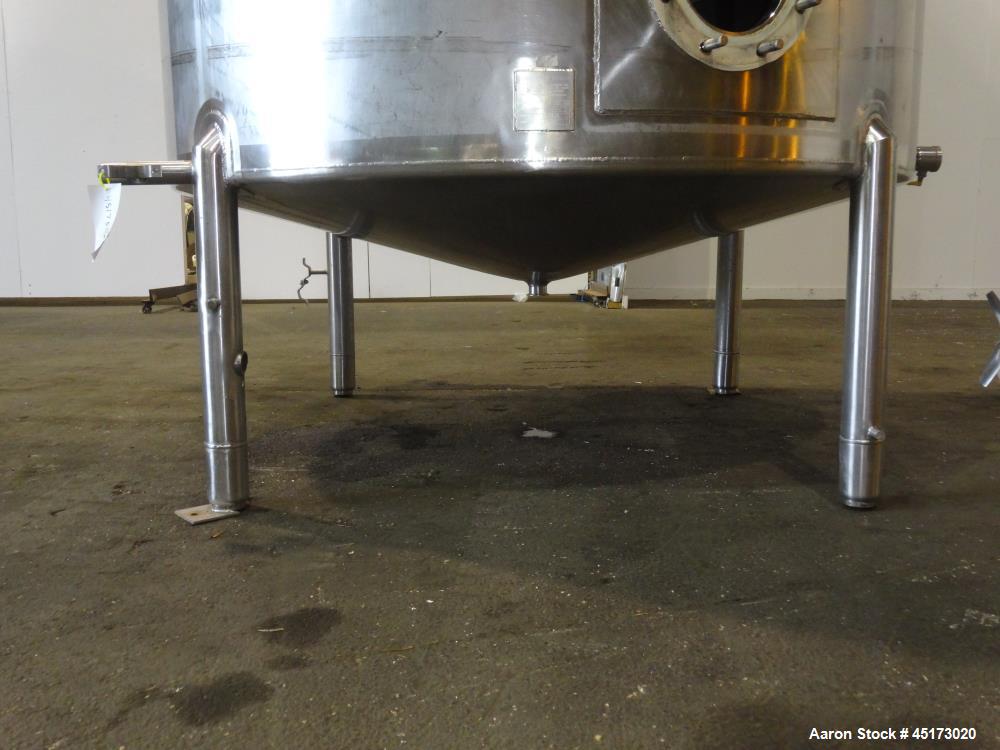 Used A & B Process Systems Tank, Approximately 2000 Gallons, 304 Stainless Stee