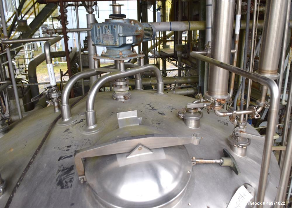 Used APV Crepaco Tank, 1500 Gallon, 304 Stainless Steel, Vertical. Approximate 84" Diameter x 56" straight side, dished top, 35 degree coned bottom. Internal rated 15 psi at 200 degrees F. Top enteri...