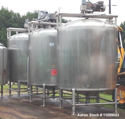 2000 Gallon Stainless Steel APV Sanitary Construction Sweep Agitated Mix Tank