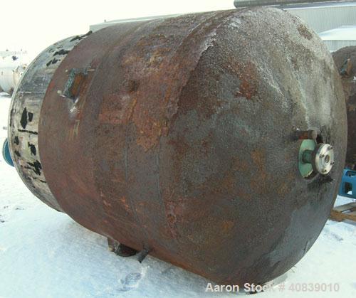 Used Acme Tank, 1500 Gallon, 304 Stainless Steel, Vertical. 72" Diameter x 84" straight side, dished top and bottom. Carbon steel jacket on partial sidewall and bottom head, no rating. Top entering L...