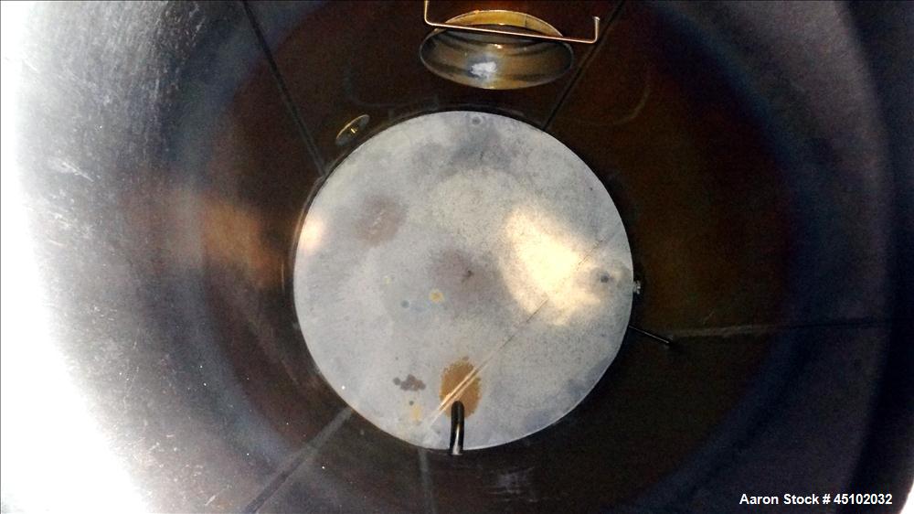 Used 1,500 Gallon Stainless Steel Apache Stainless Tank