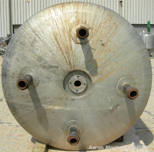 Used Apache Stainless pressure tank, 1000 gallon, 304L stainless steel, vertical. 66" diameter x 66" straight side, dished top and bottom. Internal rated 50/FV at 290 deg F. Insulated with stainless ...