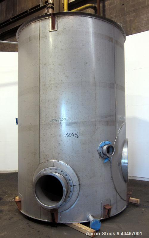 Unused- Apache Stainless Equipment Tank, 4500 Gallon, 304L Stainless Steel, Vertical. 96" Diameter x 144" straight side. Flat welded top, flat bottom. Internal rated atmospheric at 120 degrees F. Fix...