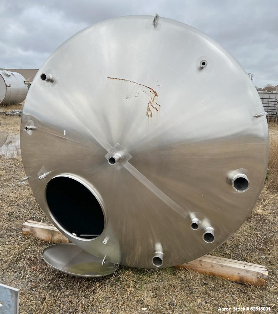 Used Tank, 2000 gallon, Stainless steel.