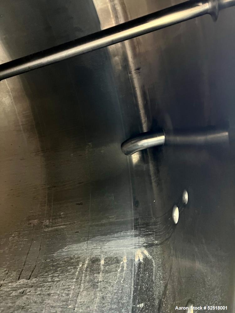 Used Tank, 2000 gallon, Stainless steel.