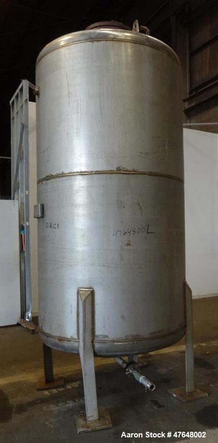 Used Central Fabricators Inc. Tank, Approximate 1,400 Gallon, 304 Stainless Ste