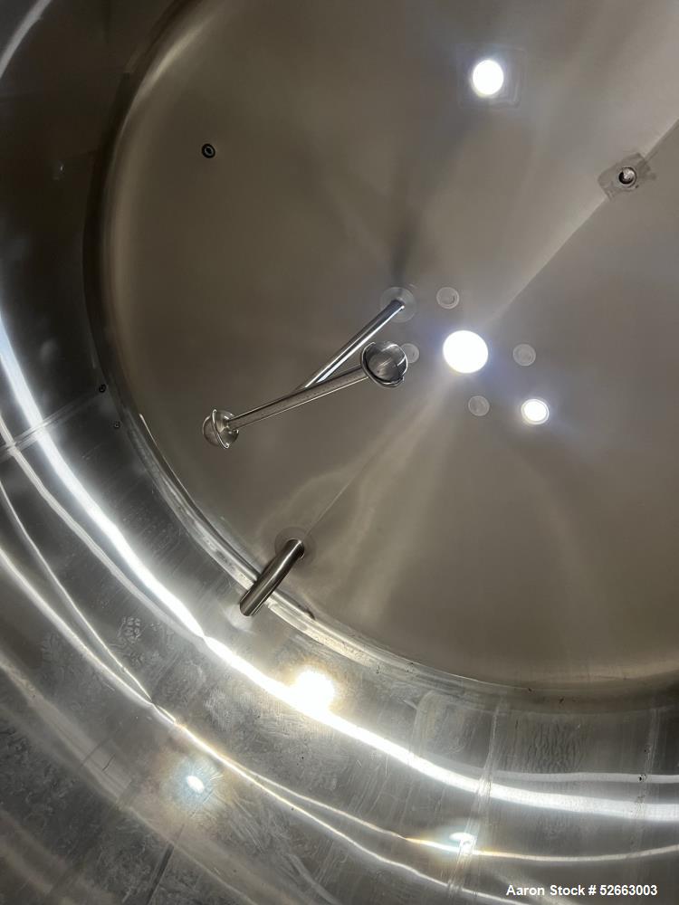 Used Cherry Burrell Model CV- 3000 Gallon Stainless Steel Vertical Tank. Approx. 95" Diameter x 96" Straight Side (weld to weld). Dished Heads. Center Bottom Outlet. Side Oval Manway is 16" x 20". Mo...