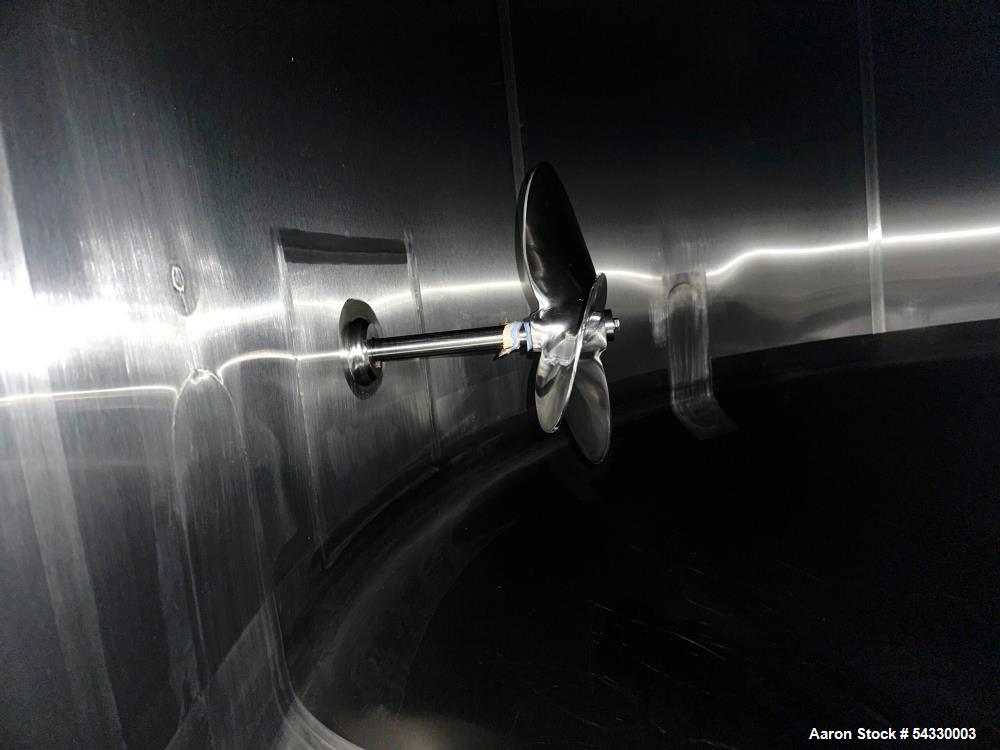 Used Cherry Burrell Vertical Mixing Tank | 4,500 Gallon 304 Stainless Steel Beverage Vessel