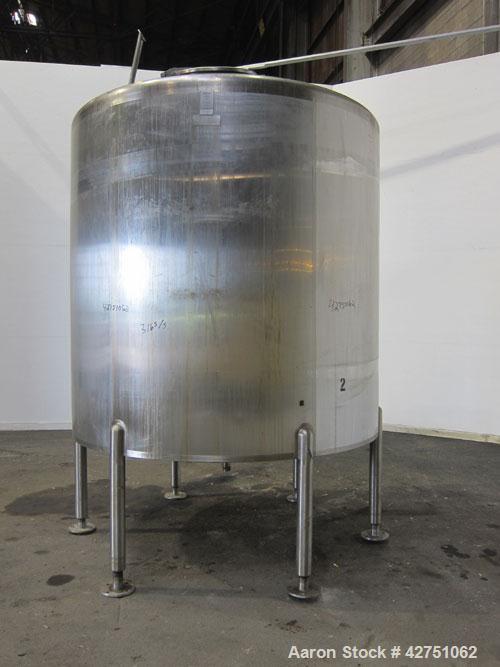 Used Cherry-Burrell Tank, 2000 Gallon, 316 Stainless Steel, Vertical. 84" Diameter x 84" straight side. Dished top, coned bottom. Off center top entering Lightnin agitator, 1-1/2" diameter shaft with...